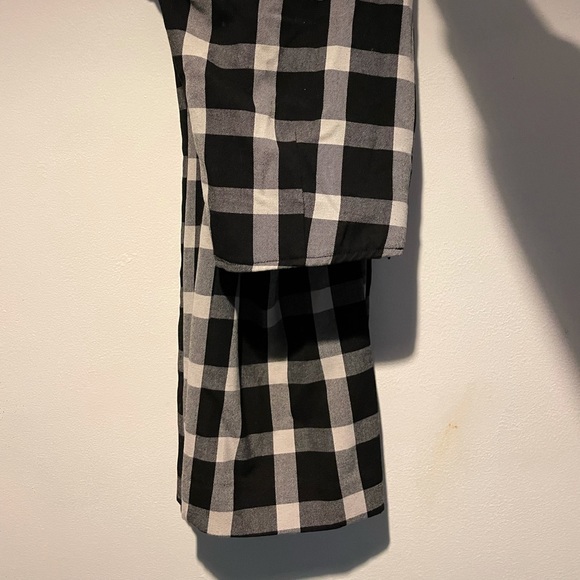 Flare crop pants in size 2 black and white checker - Picture 1 of 2